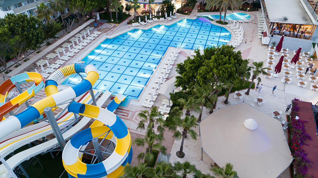 Meridia Beach Hotel2025/2026 – Hotel